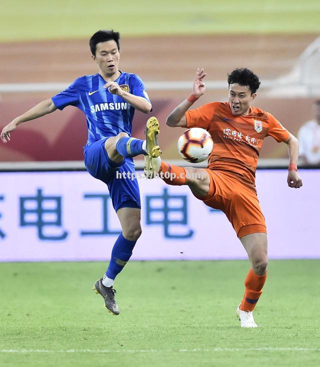 山东鲁能主场惨败江苏苏宁，中超梦魇一再上演