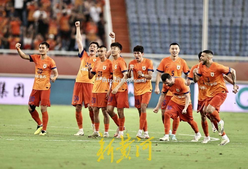 法国队全员状态火热，锋线组合狂砍进球晋级